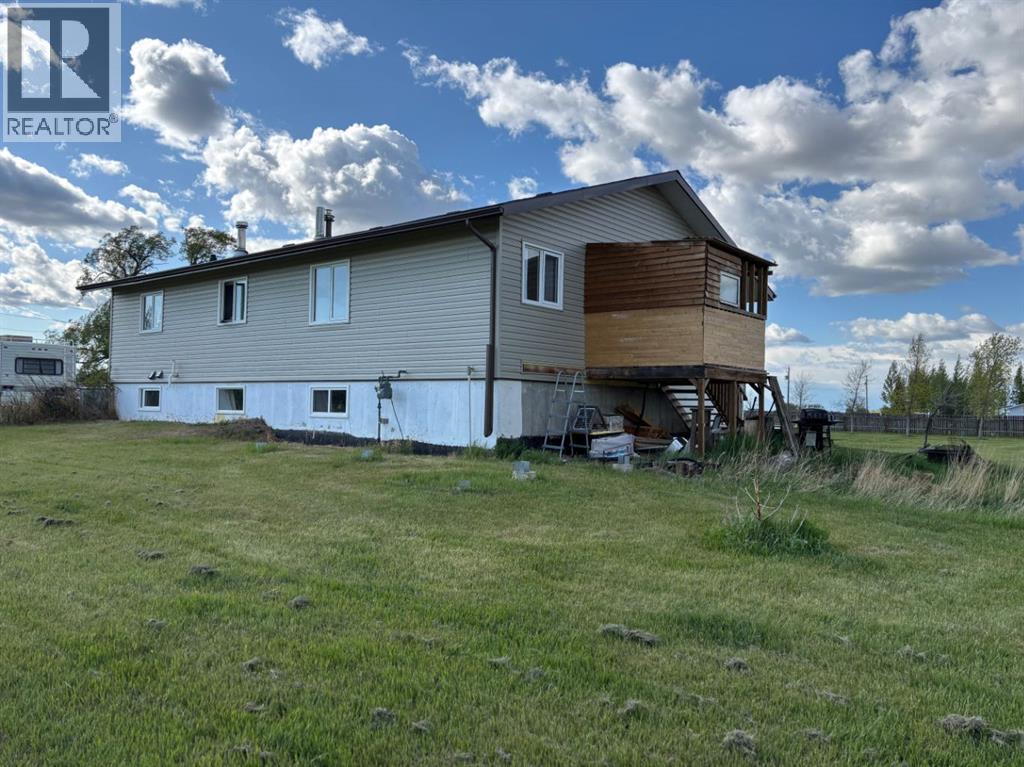 365 S 5 Street W, Magrath, Alberta  T0K 1J0 - Photo 39 - A2252993