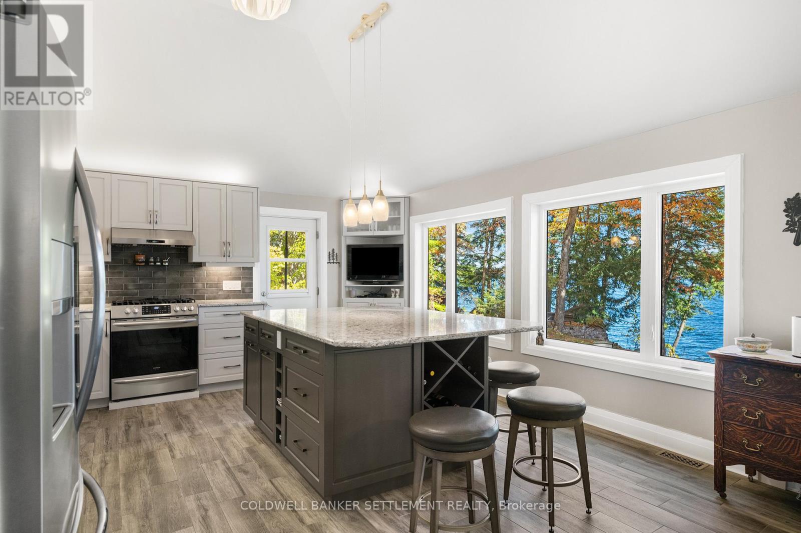 248 Bishop's Way, Tay Valley, Ontario  K7H 3C7 - Photo 22 - X12458829