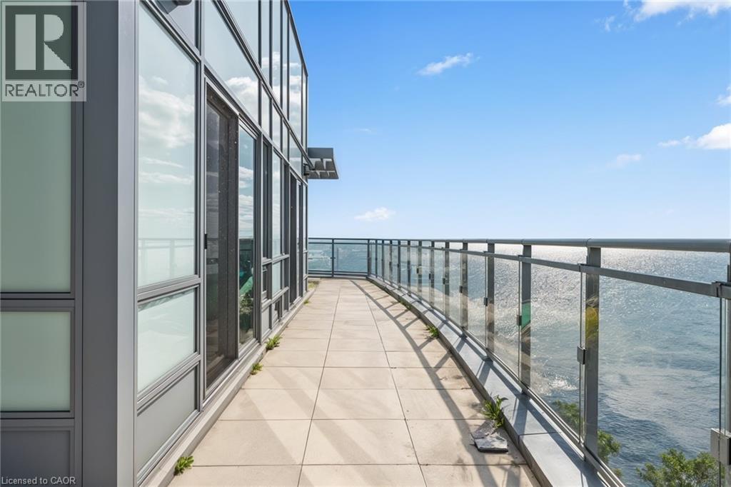 3500 Lakeshore Road Unit# 827, Oakville, Ontario  L6L 0B4 - Photo 2 - 40778424