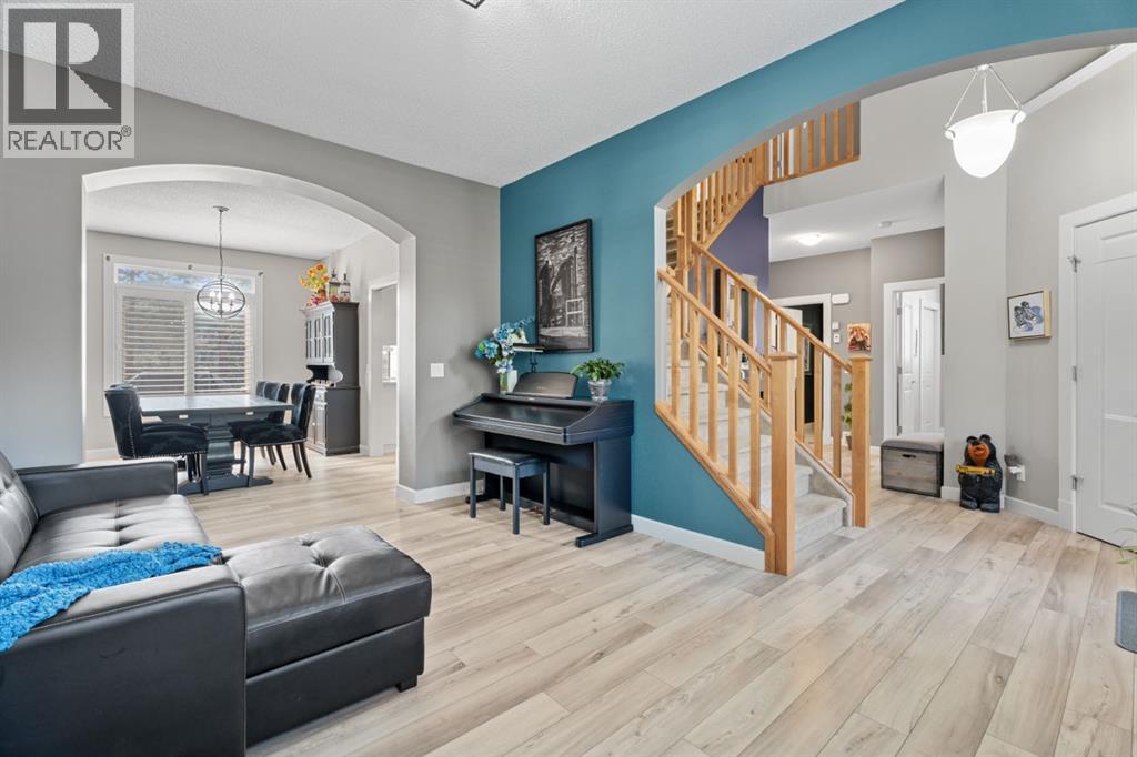 15 Drake Landing Drive, Okotoks, Alberta  T1S 2M7 - Photo 14 - A2255305