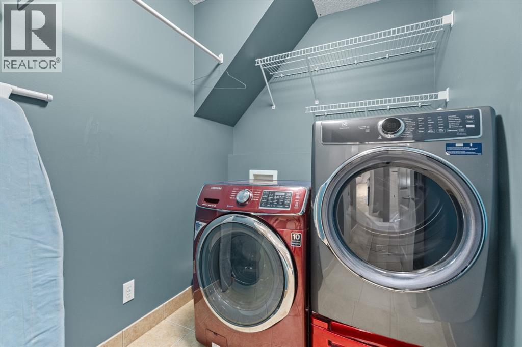 15 Drake Landing Drive, Okotoks, Alberta  T1S 2M7 - Photo 35 - A2255305