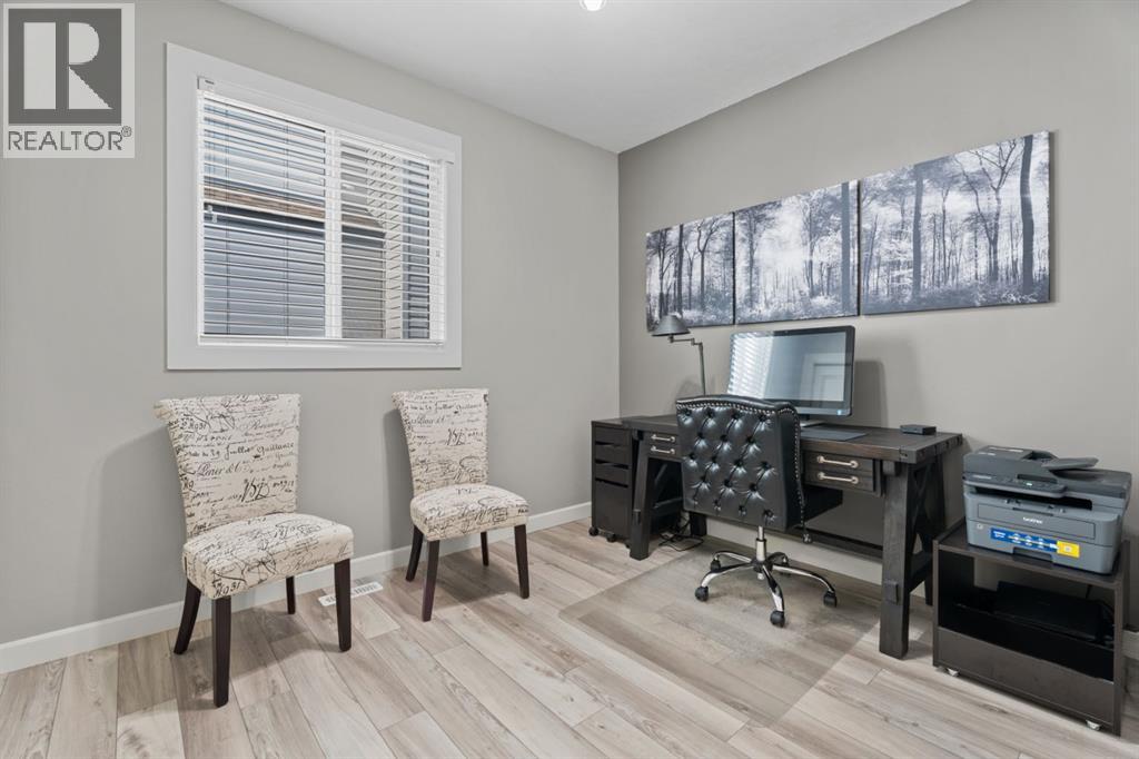 15 Drake Landing Drive, Okotoks, Alberta  T1S 2M7 - Photo 19 - A2255305