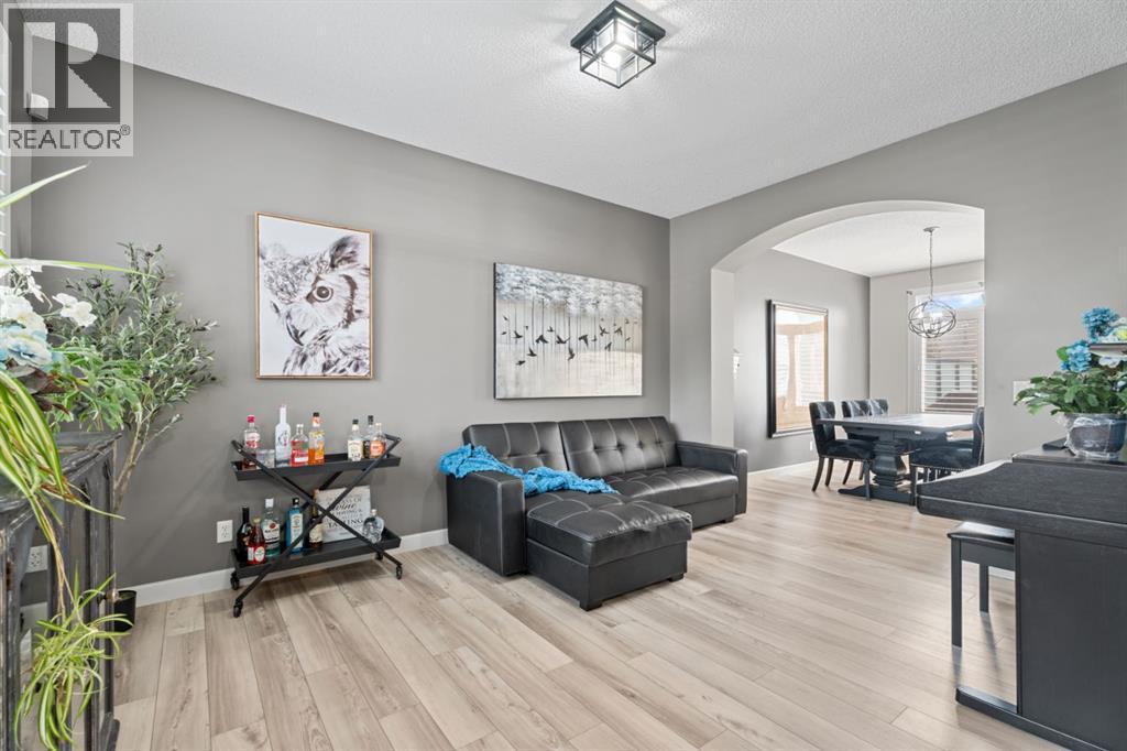 15 Drake Landing Drive, Okotoks, Alberta  T1S 2M7 - Photo 15 - A2255305