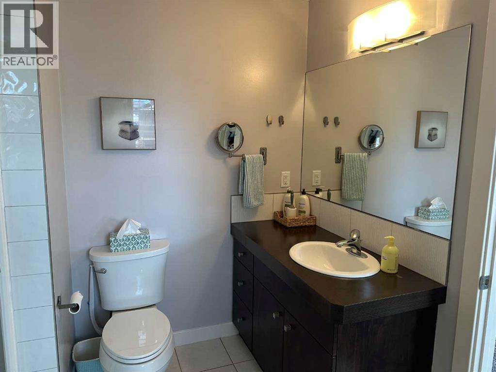 64 Elgin Meadows Manor Se, Calgary, Alberta  T2Z 0S1 - Photo 22 - A2263862