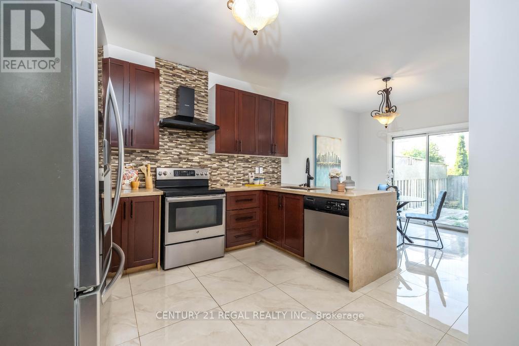 12 Salt Drive, Ajax, Ontario  L1S 7P3 - Photo 17 - E12458827