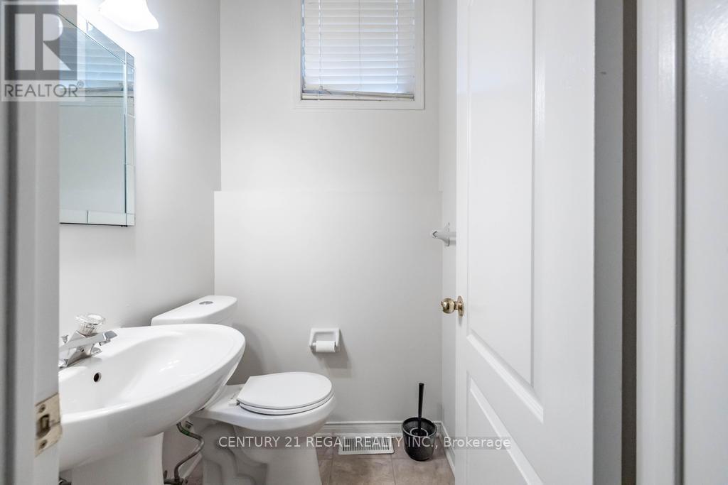 12 Salt Drive, Ajax, Ontario  L1S 7P3 - Photo 37 - E12458827
