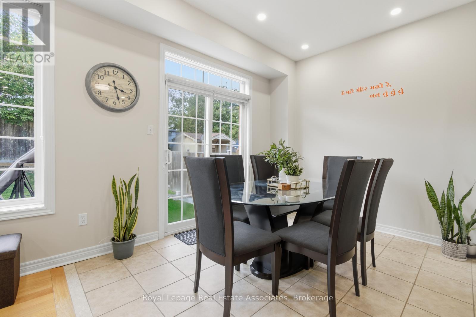 66 Millhouse Mews, Brampton, Ontario  L6Y 5J8 - Photo 11 - W12458824