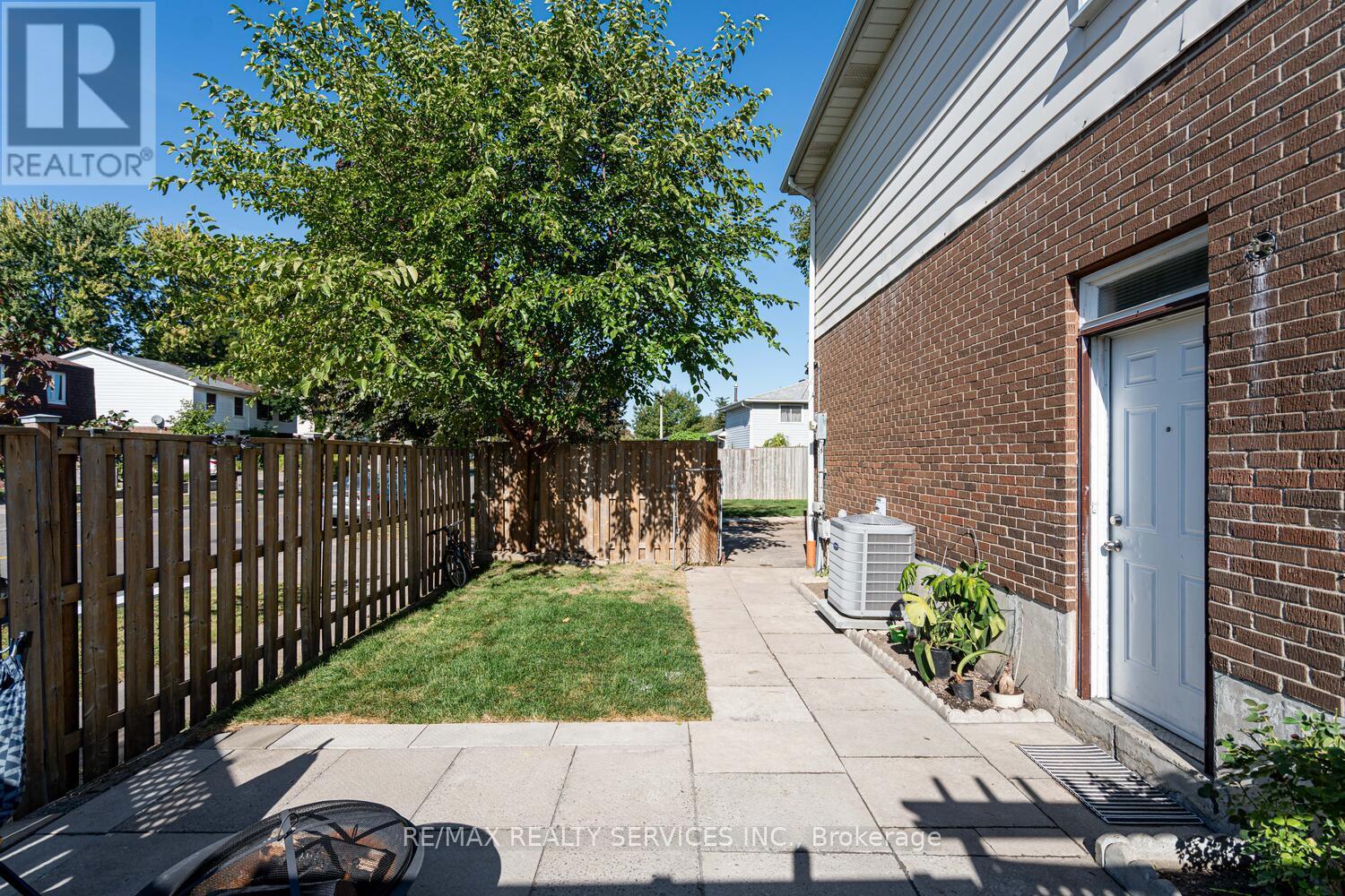 172 Hansen Road, Brampton, Ontario  L6V 2G6 - Photo 44 - W12458831