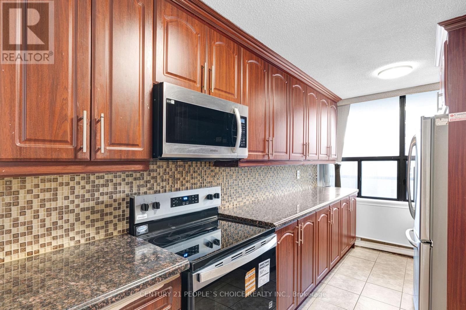 1410 - 21 Knightsbridge Road, Brampton, Ontario  L6T 3Y1 - Photo 20 - W12458846