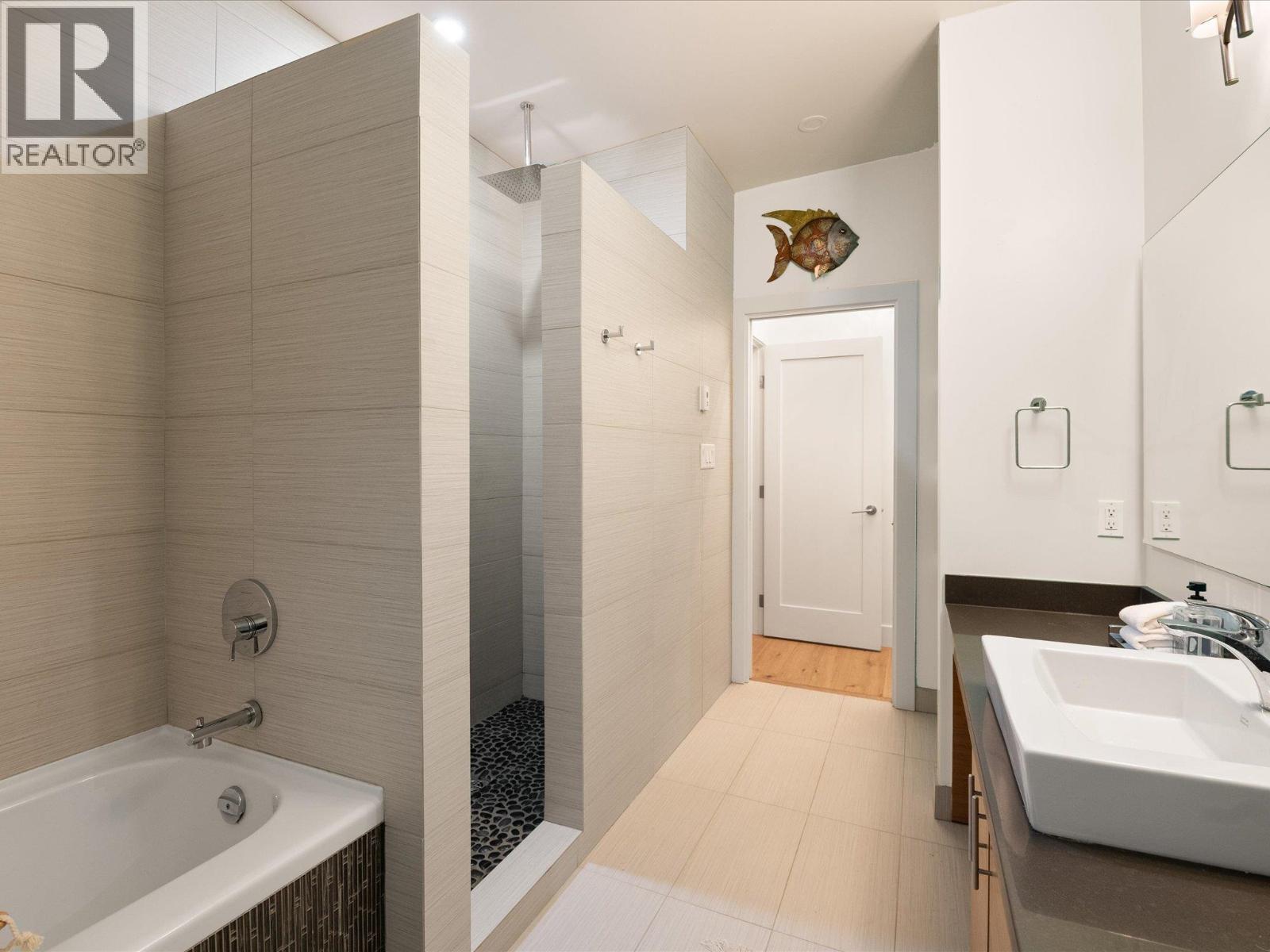 1087 Madeley Place, Whistler, British Columbia  V8E 0K6 - Photo 27 - R2983217