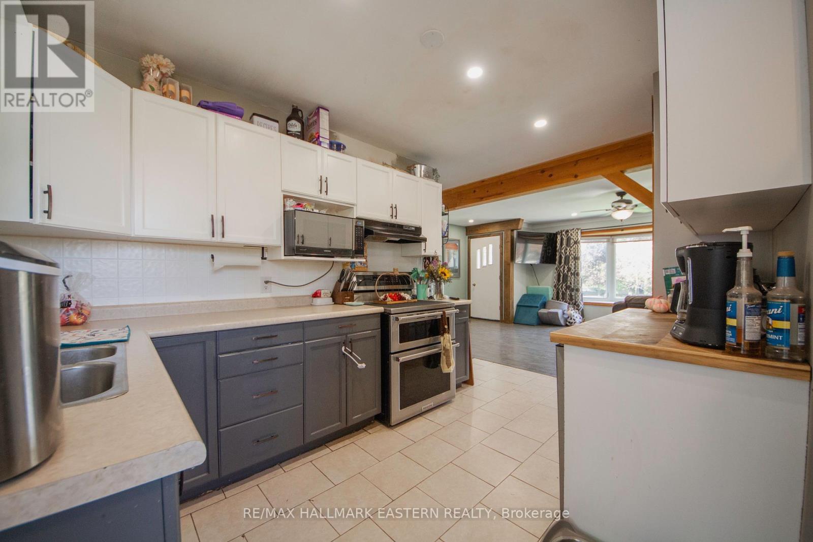 1259 Mann Road, Selwyn, Ontario  K0L 1H0 - Photo 11 - X12458854
