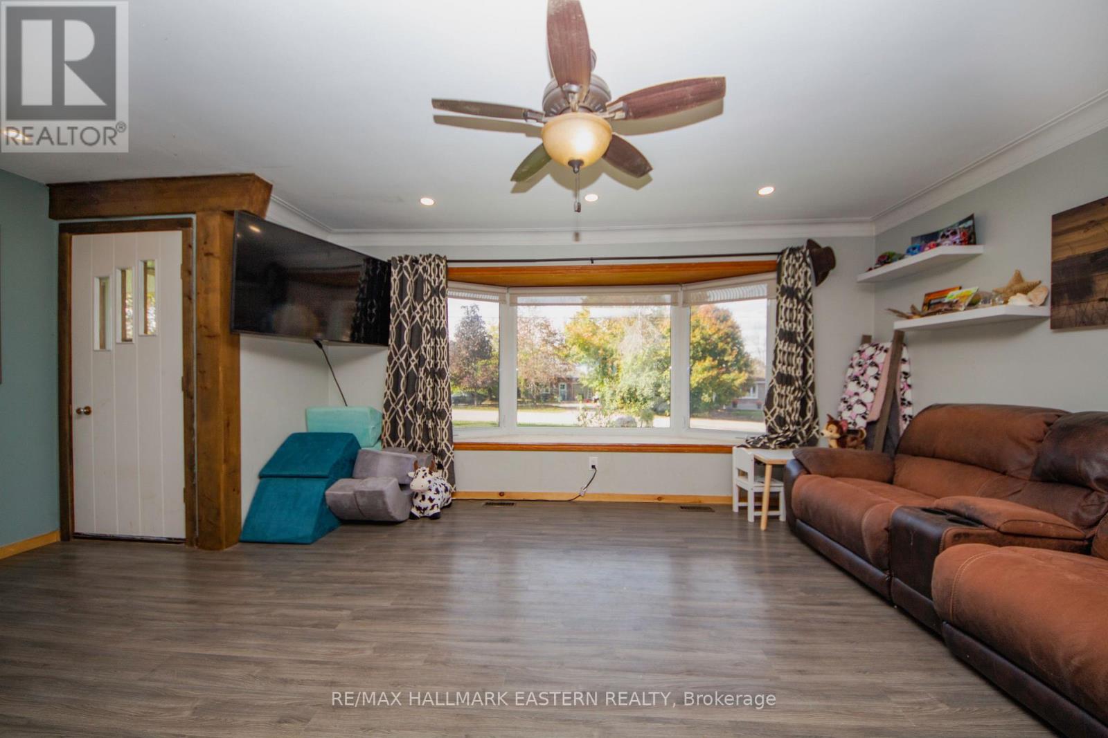 1259 Mann Road, Selwyn, Ontario  K0L 1H0 - Photo 5 - X12458854