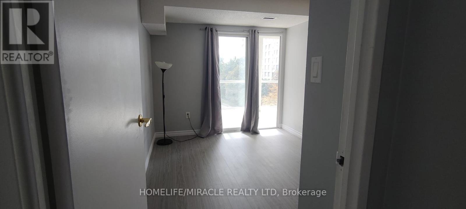 404 - 10 Markbrook Lane, Toronto, Ontario  M9V 5E3 - Photo 23 - W12420182