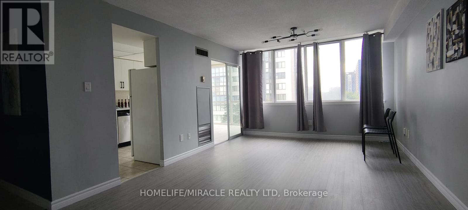 404 - 10 Markbrook Lane, Toronto, Ontario  M9V 5E3 - Photo 8 - W12420182