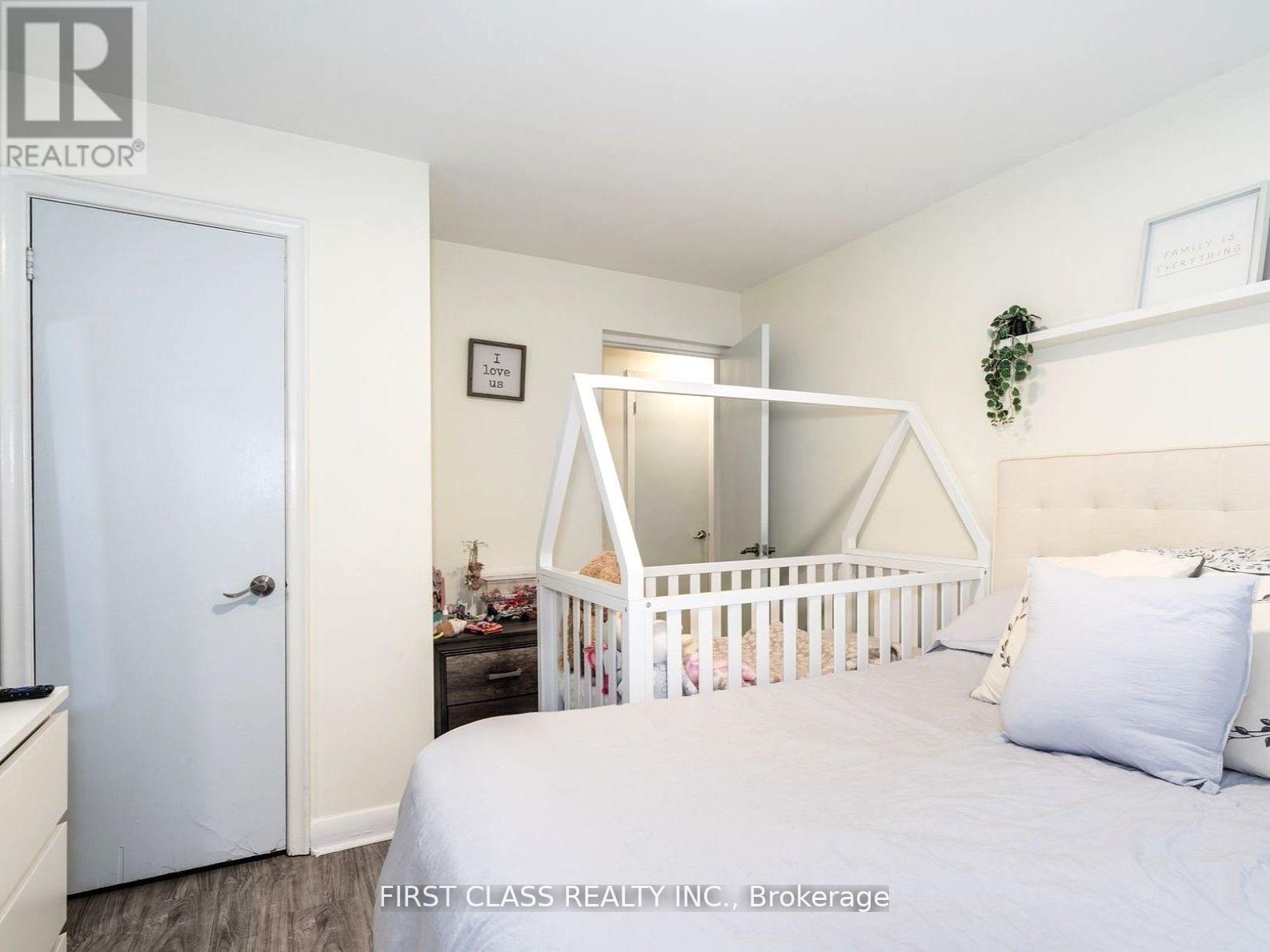 1 - 117 Hillsdale Avenue E, Toronto, Ontario  M4S 1T4 - Photo 3 - C12458862