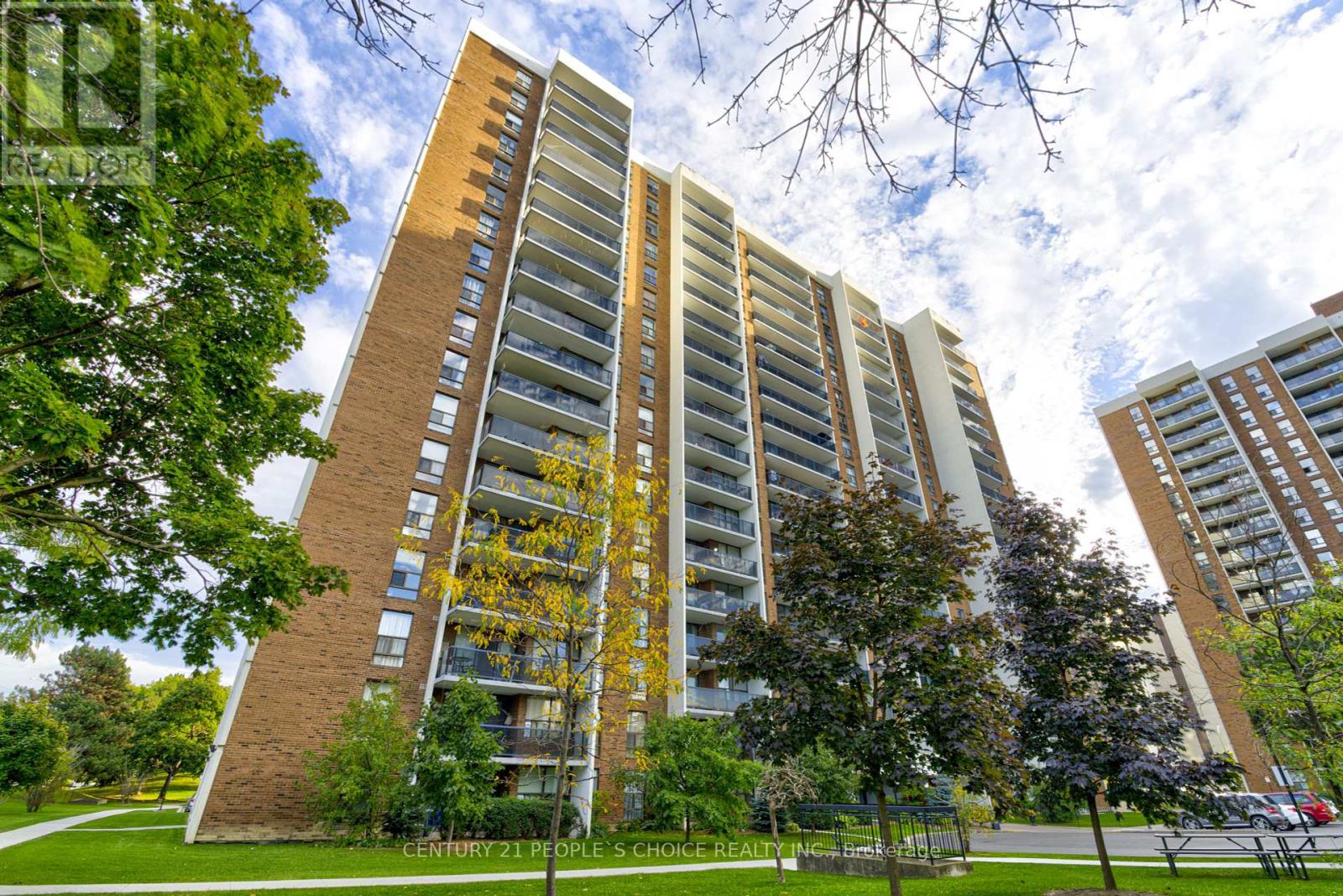1410 - 21 KNIGHTSBRIDGE ROAD, Brampton, Ontario
