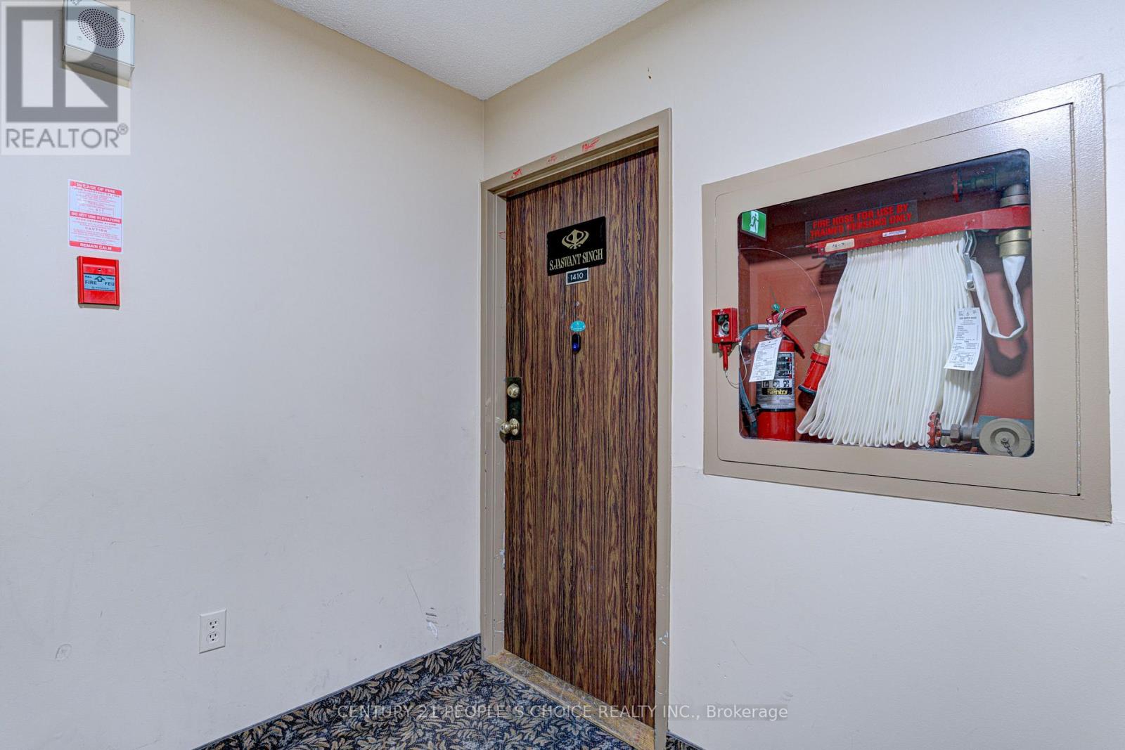 1410 - 21 Knightsbridge Road, Brampton, Ontario  L6T 3Y1 - Photo 10 - W12458849