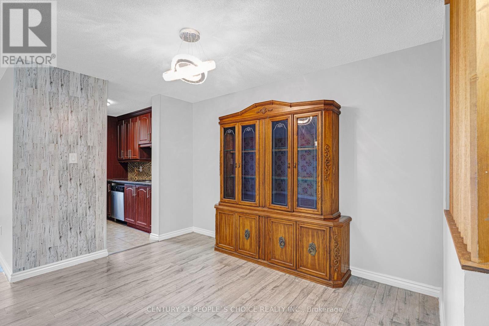 1410 - 21 Knightsbridge Road, Brampton, Ontario  L6T 3Y1 - Photo 15 - W12458849