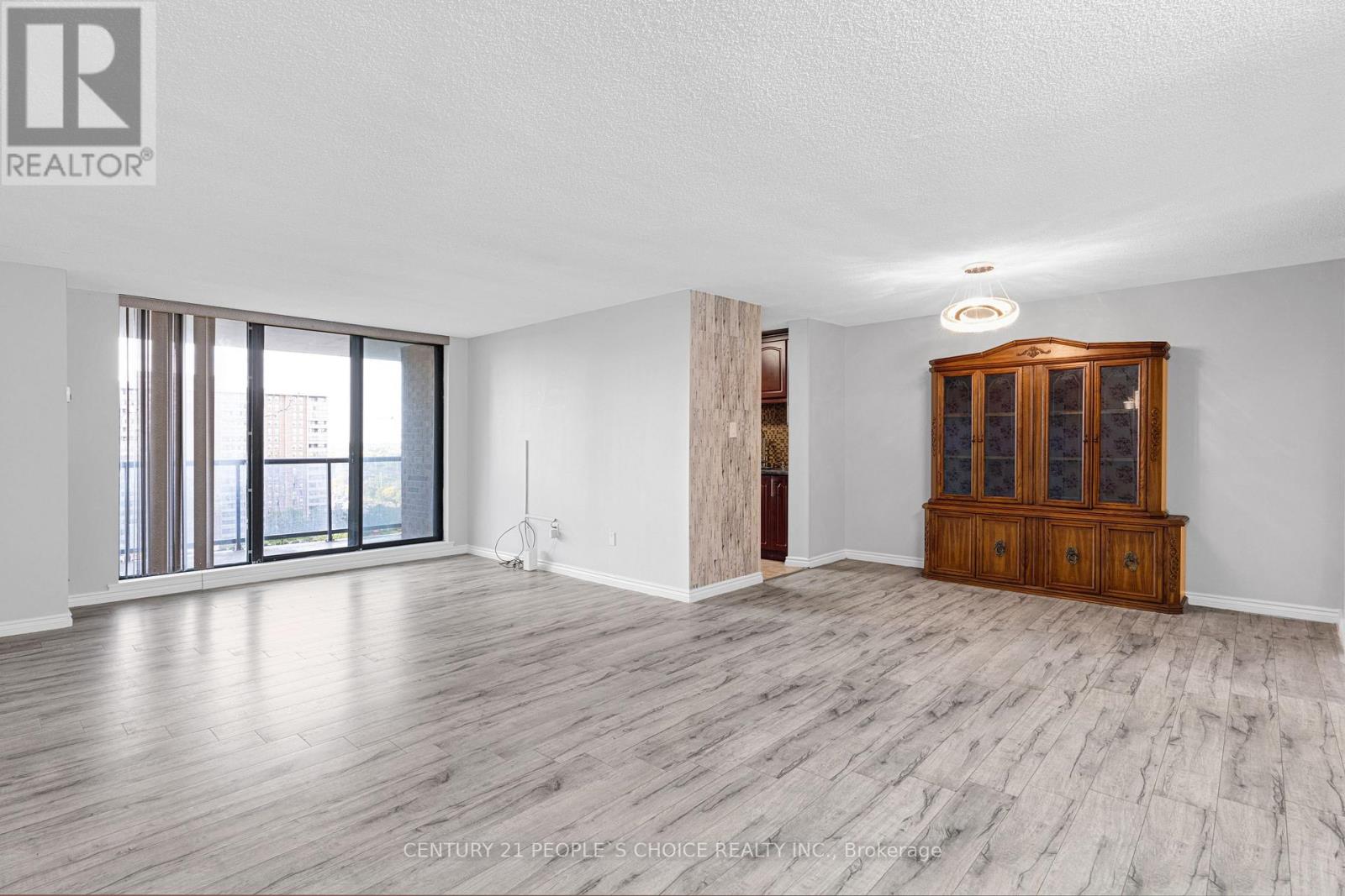 1410 - 21 Knightsbridge Road, Brampton, Ontario  L6T 3Y1 - Photo 18 - W12458849