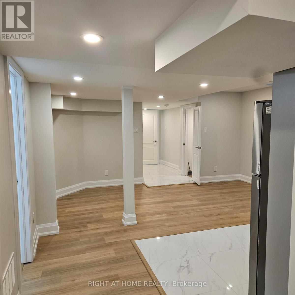 70 Hardgate Crescent, Brampton, Ontario  L7A 3V7 - Photo 10 - W12458850