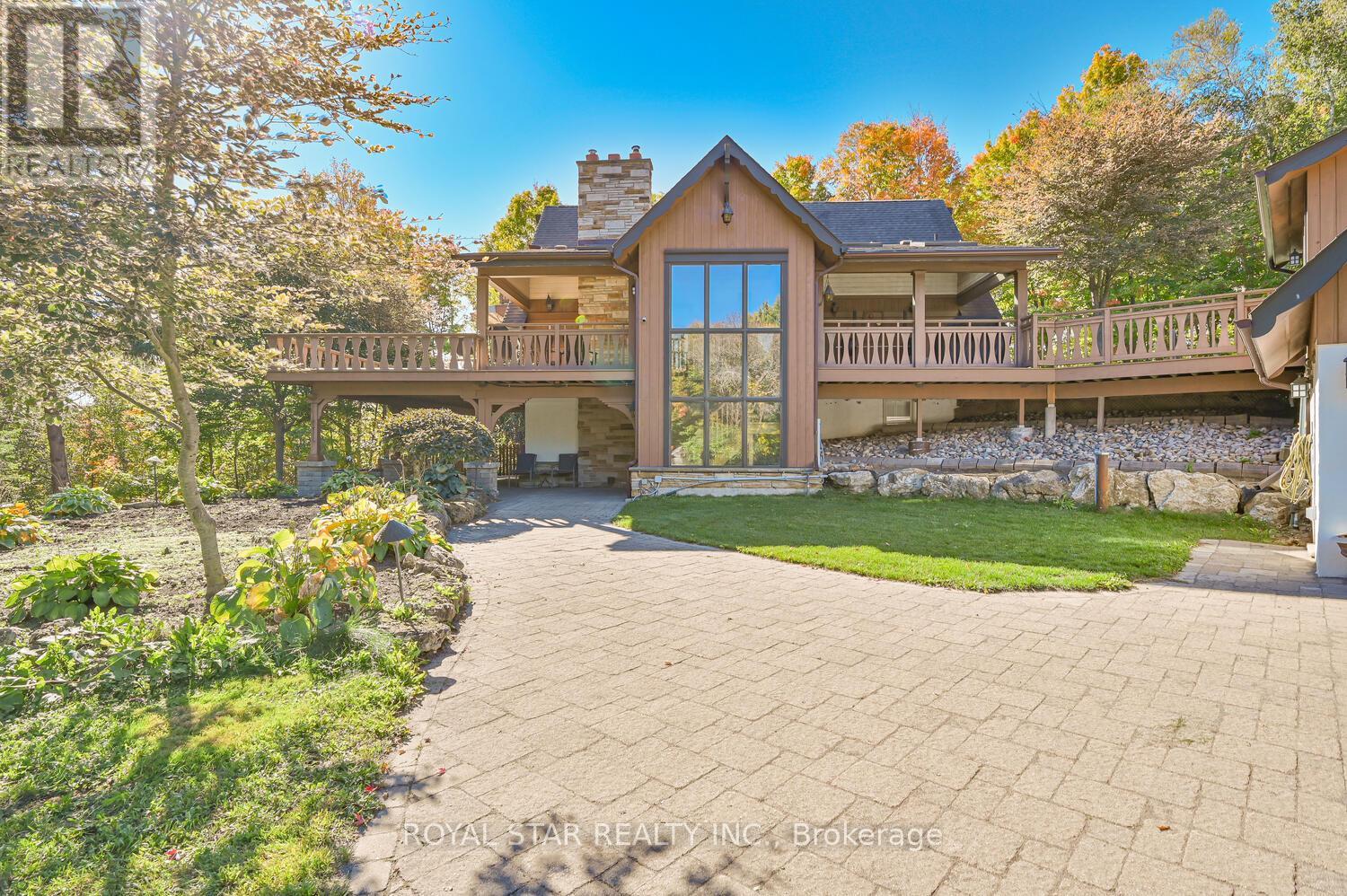 29 Cedar Drive, Caledon, Ontario  L7K 1H5 - Photo 2 - W12458857
