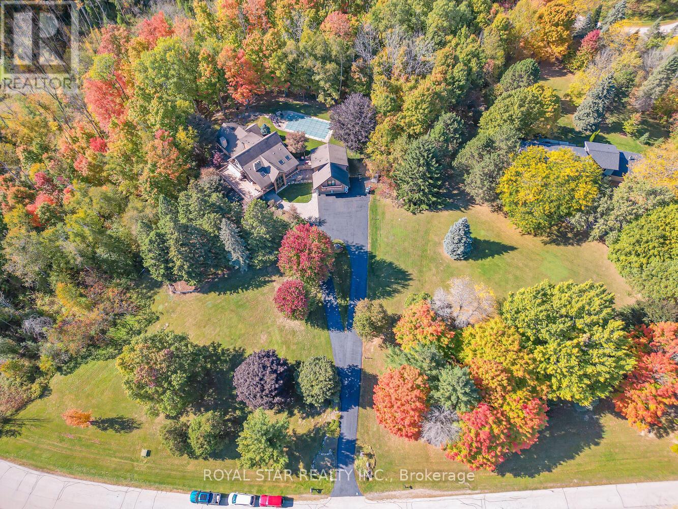 29 Cedar Drive, Caledon, Ontario  L7K 1H5 - Photo 3 - W12458857