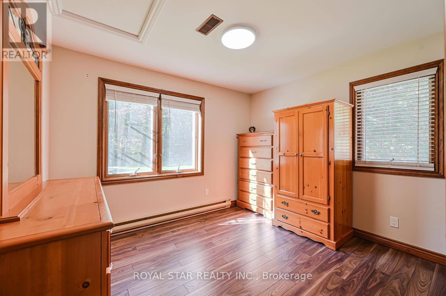29 Cedar Drive, Caledon, Ontario  L7K 1H5 - Photo 34 - W12458857