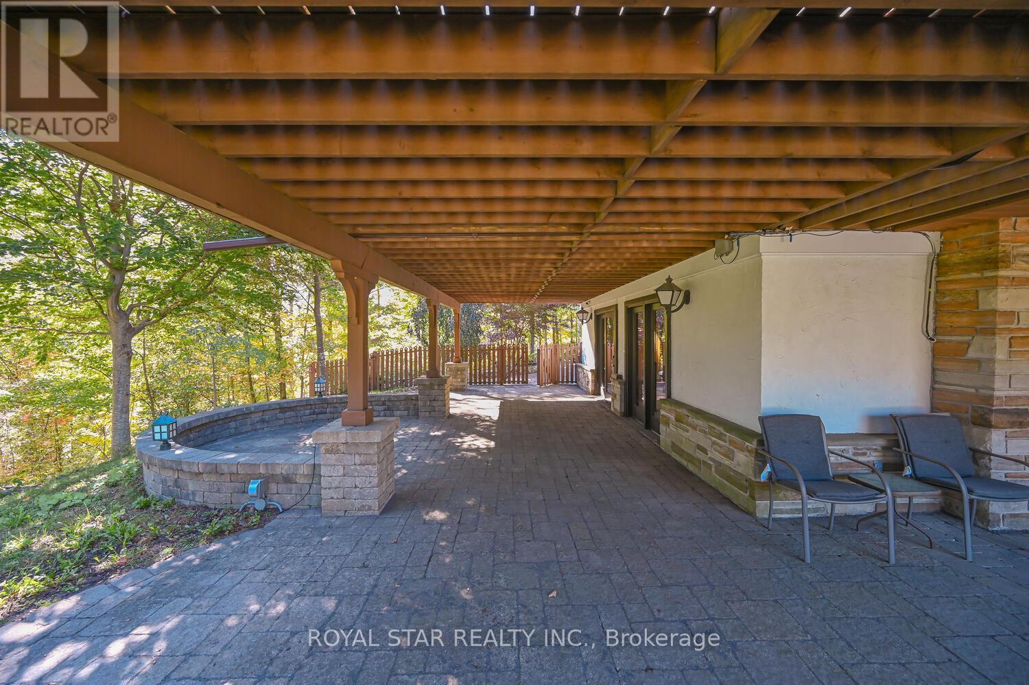 29 Cedar Drive, Caledon, Ontario  L7K 1H5 - Photo 6 - W12458857