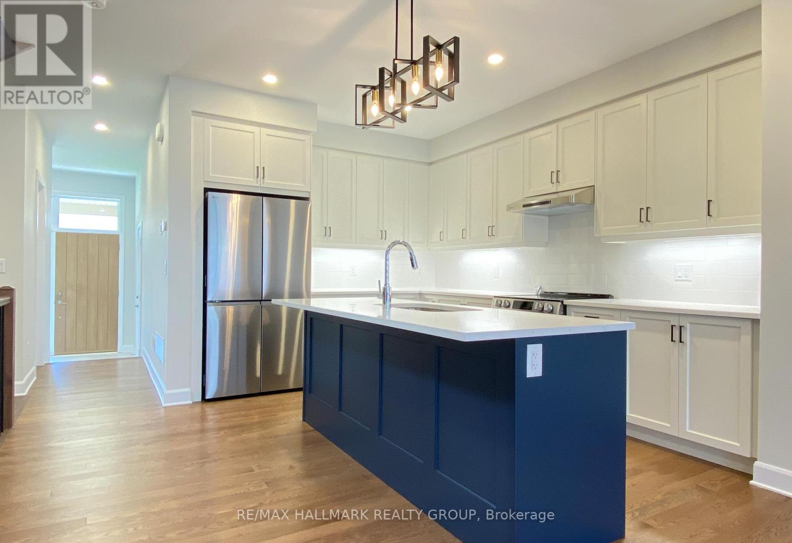 1308 Whitlow Grass Way, Ottawa, Ontario  K2W 0N5 - Photo 10 - X12458882