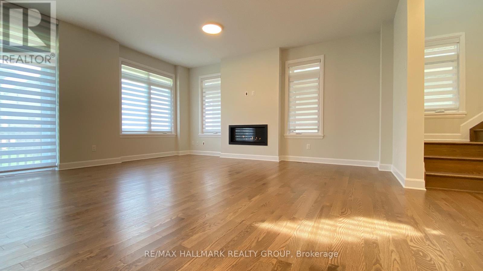 1308 Whitlow Grass Way, Ottawa, Ontario  K2W 0N5 - Photo 13 - X12458882