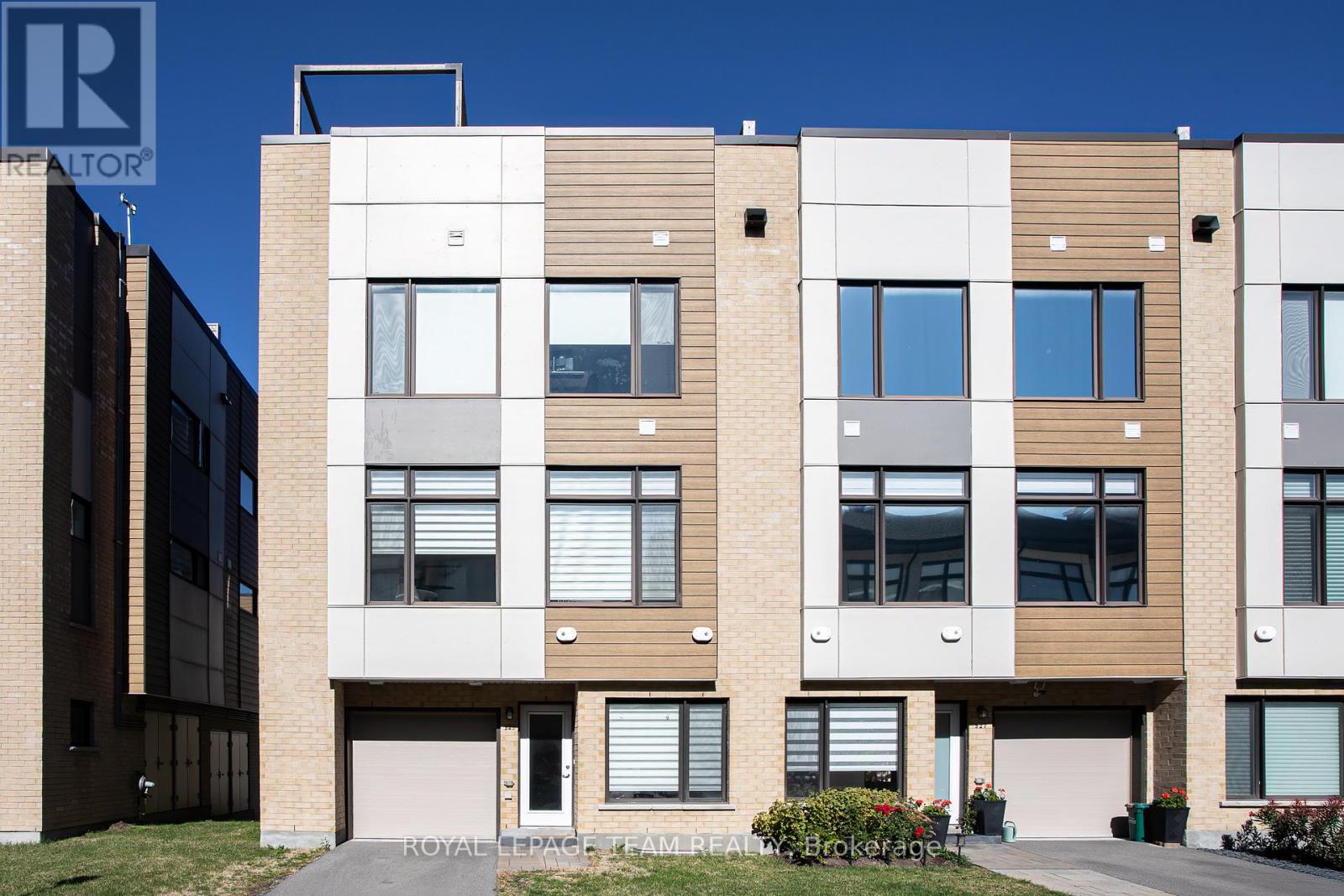 325 FOLIAGE PRIVATE, Ottawa, Ontario