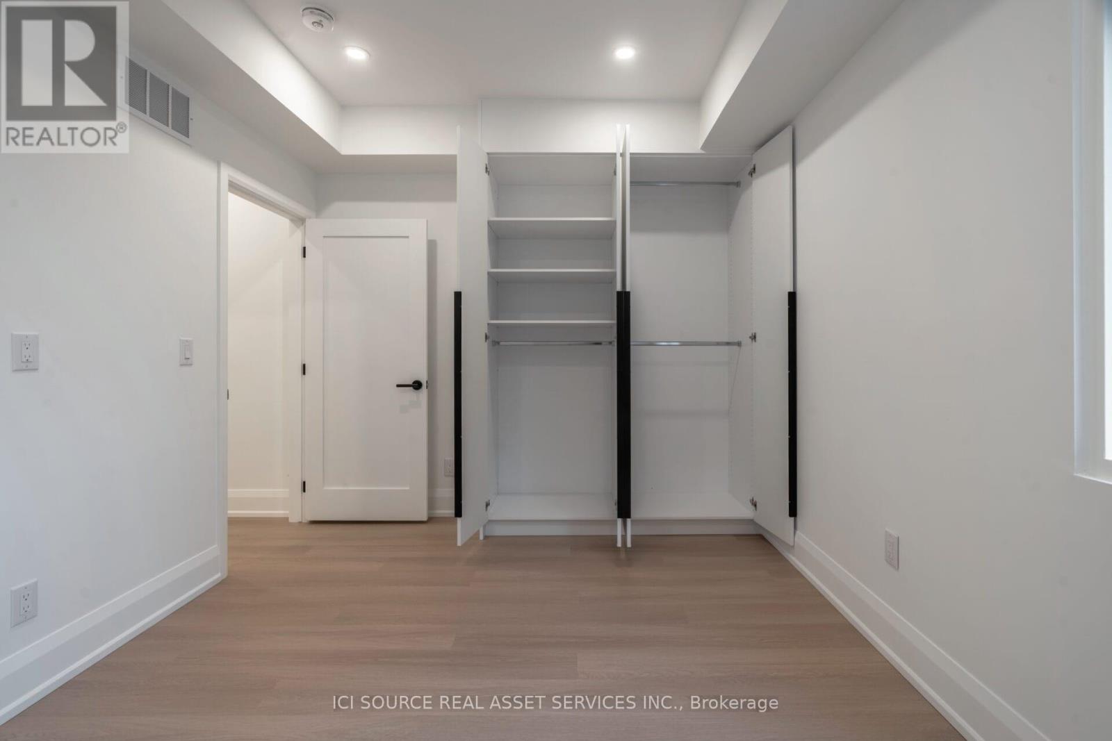 2 - 328 Shaw Street, Toronto, Ontario  M6J 2X2 - Photo 17 - C12458873
