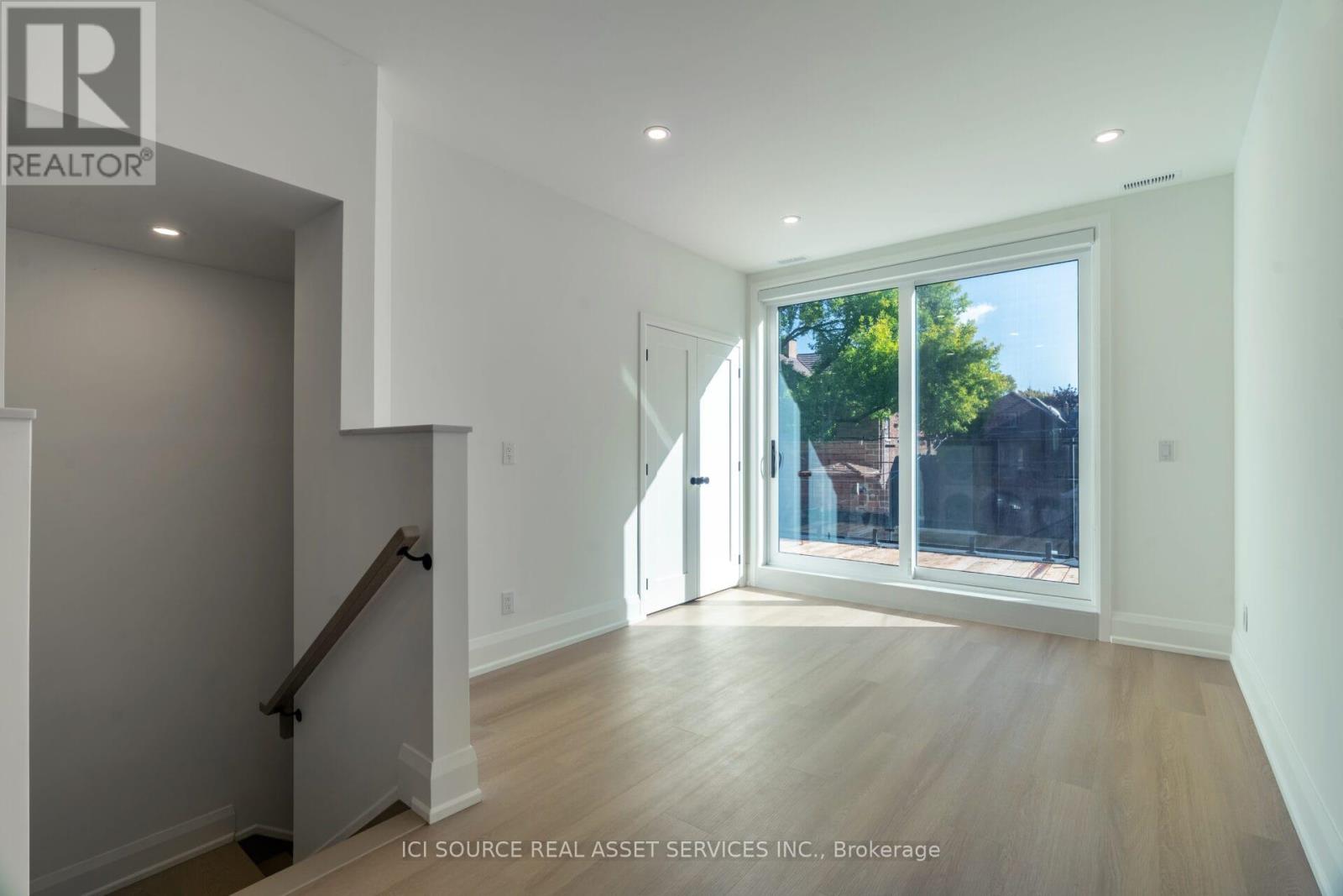 2 - 328 Shaw Street, Toronto, Ontario  M6J 2X2 - Photo 9 - C12458873