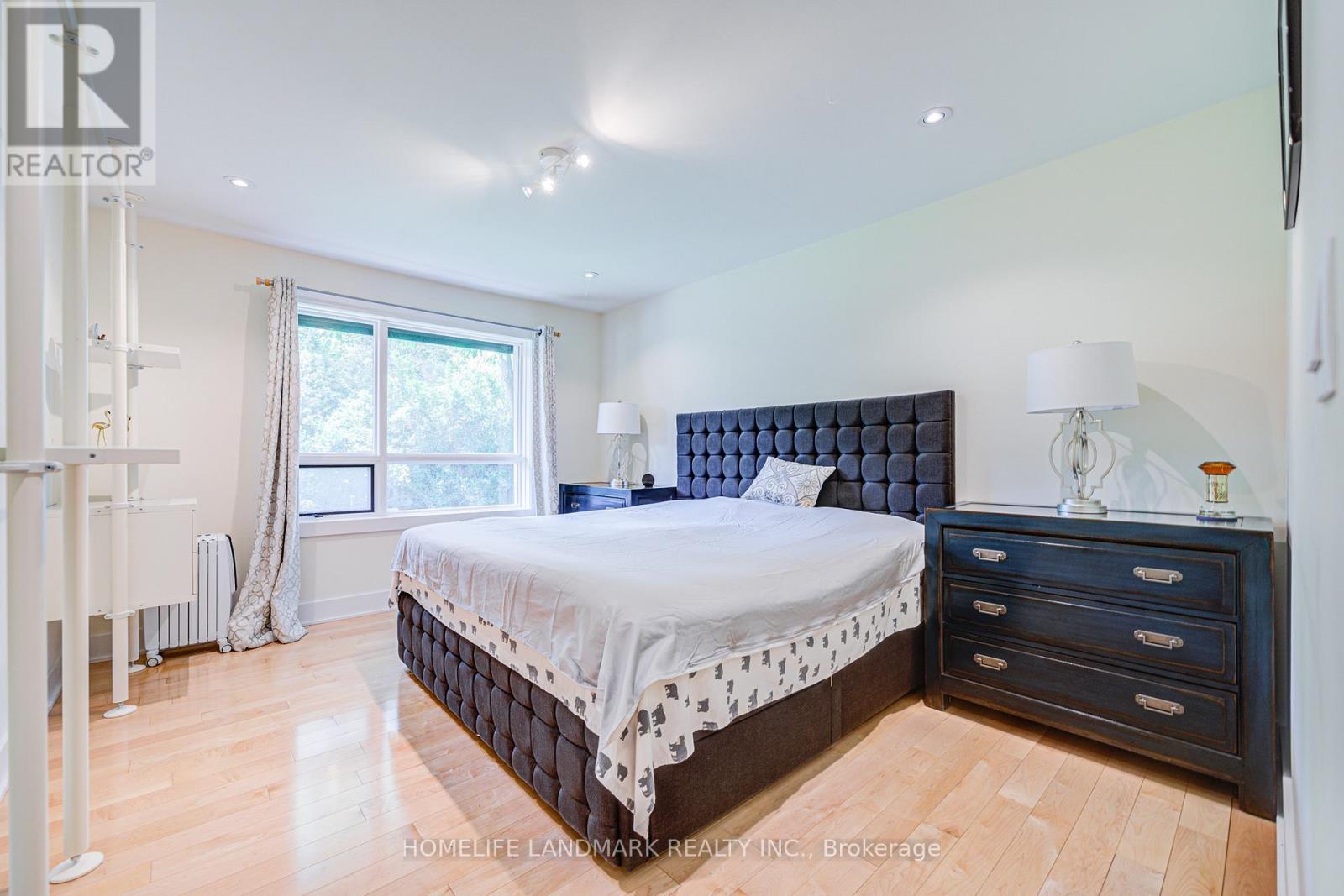 5 Sulgrave Crescent, Toronto, Ontario  M2L 1W5 - Photo 10 - C12458880