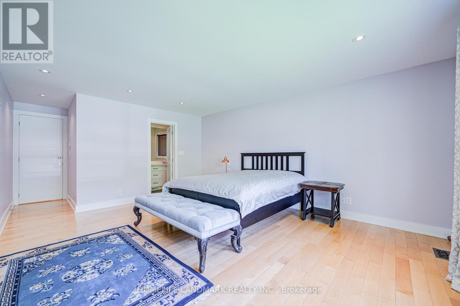 5 Sulgrave Crescent, Toronto, Ontario  M2L 1W5 - Photo 11 - C12458880