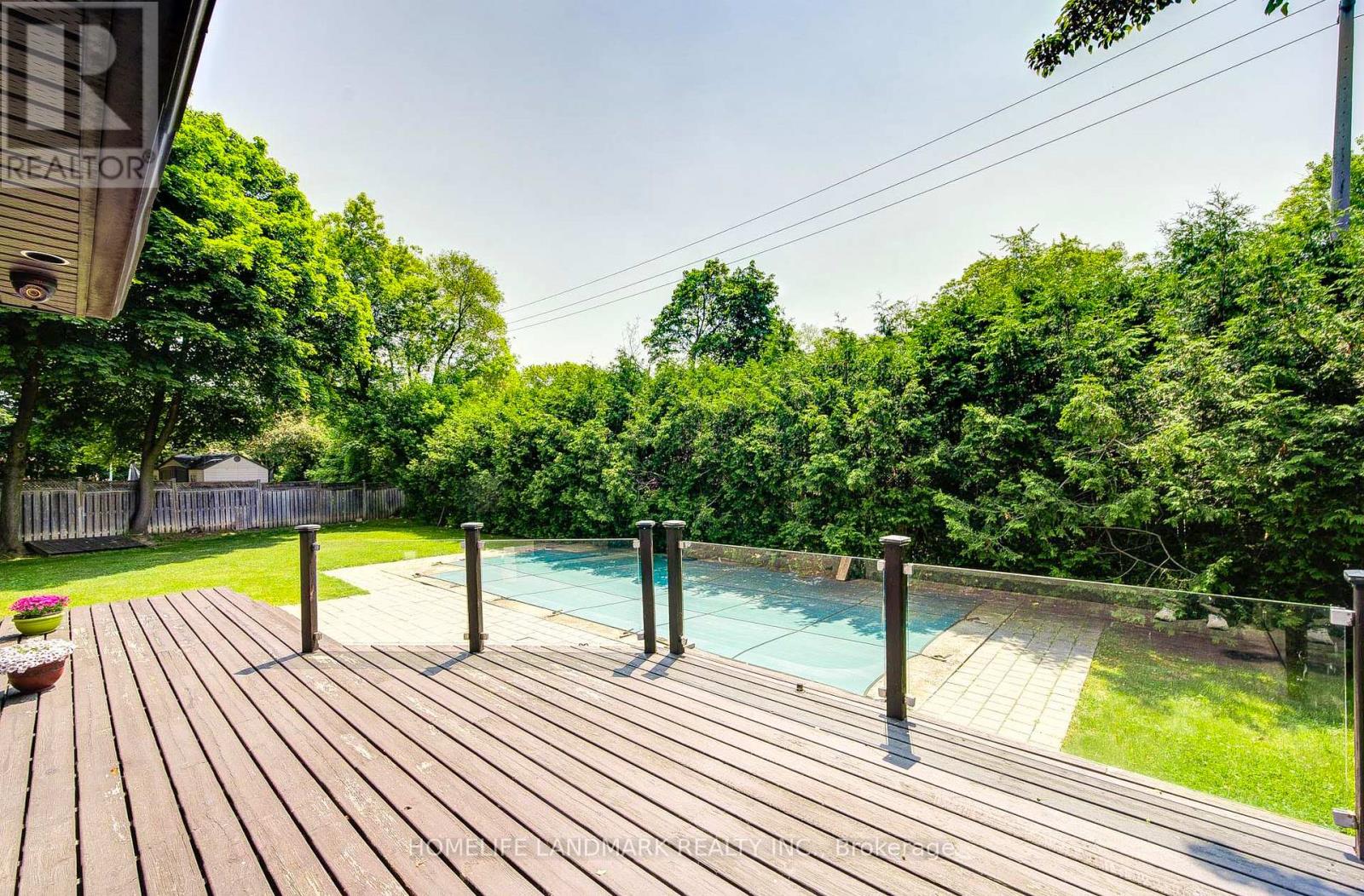 5 Sulgrave Crescent, Toronto, Ontario  M2L 1W5 - Photo 18 - C12458880