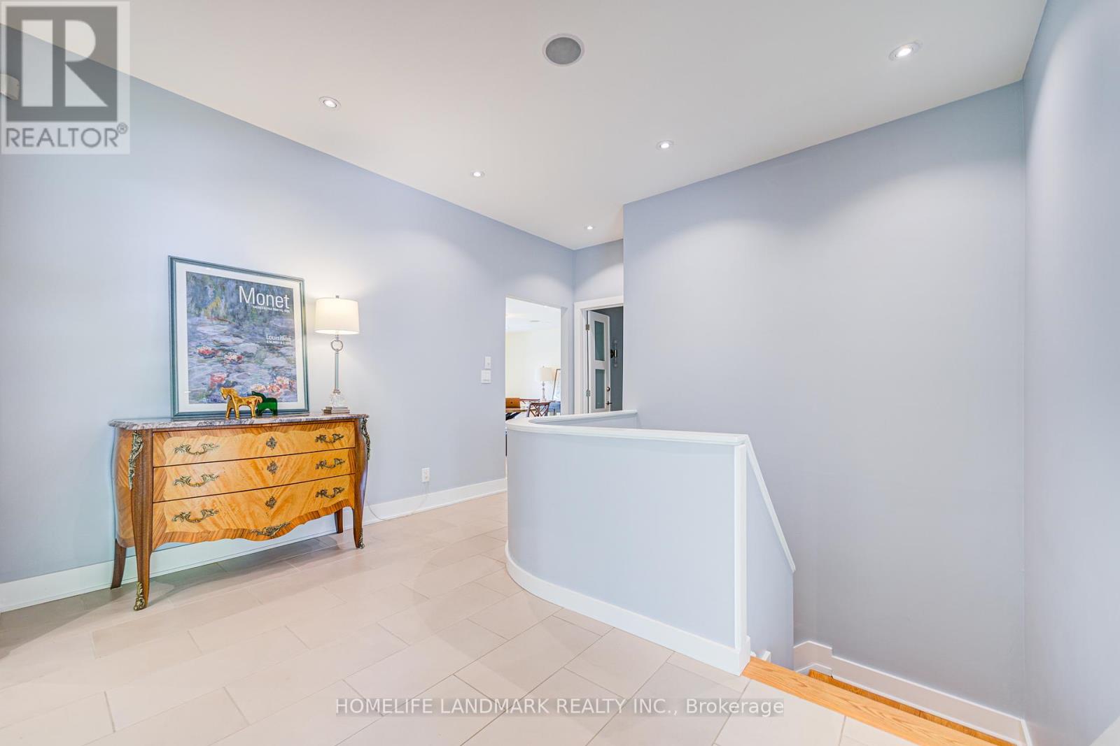 5 Sulgrave Crescent, Toronto, Ontario  M2L 1W5 - Photo 5 - C12458880