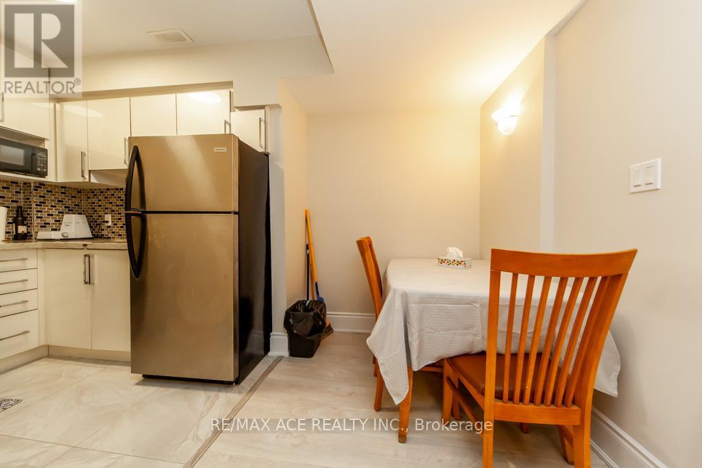 11 Ashdean Drive, Toronto, Ontario  M1P 1E4 - Photo 31 - E12458885