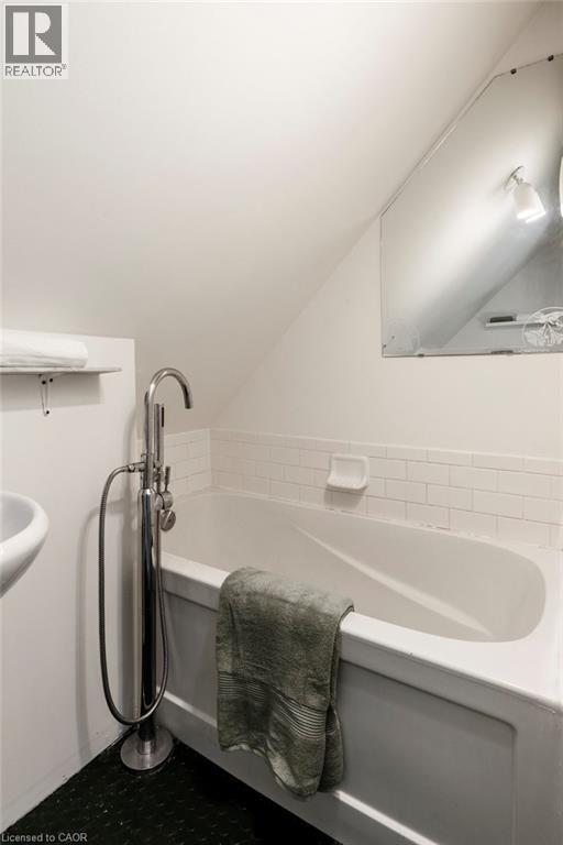 174 Emerald Street S, Hamilton, Ontario  L8N 2V7 - Photo 40 - 40770572