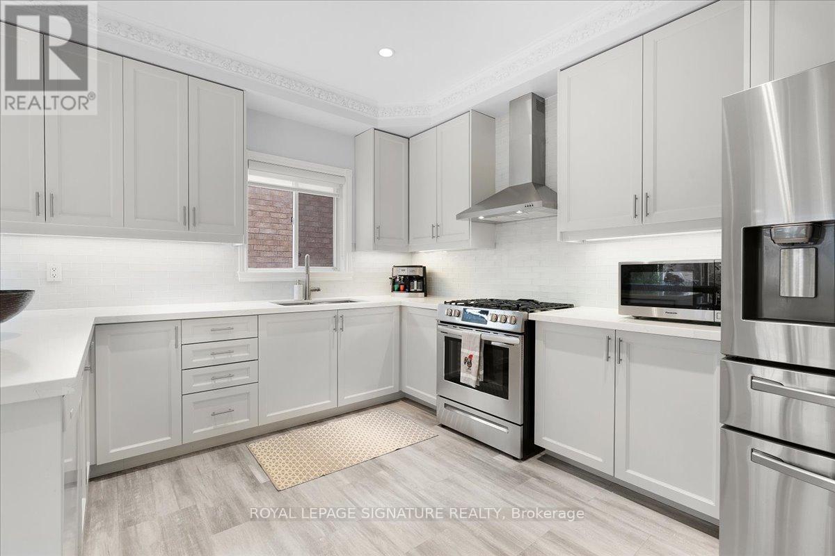 12 Pietro Drive, Vaughan, Ontario  L6A 3K5 - Photo 14 - N12458881