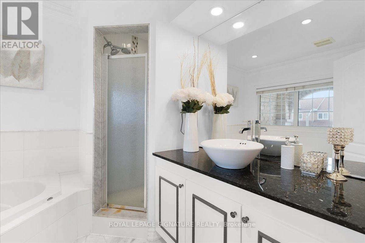 12 Pietro Drive, Vaughan, Ontario  L6A 3K5 - Photo 26 - N12458881