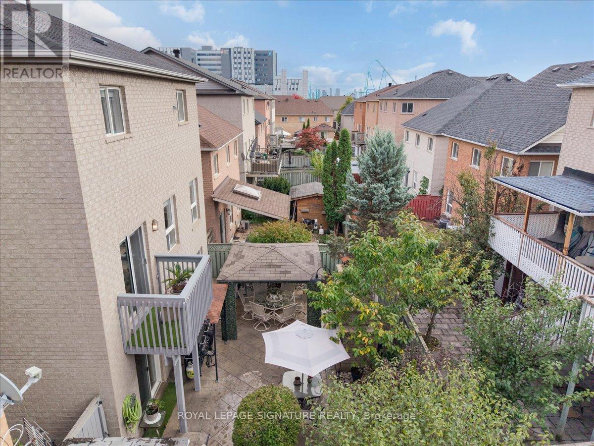 12 Pietro Drive, Vaughan, Ontario  L6A 3K5 - Photo 48 - N12458881