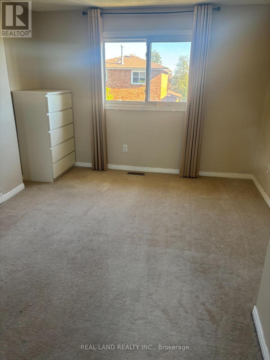 40 Burnhope Drive, Brampton, Ontario  L6X 3R7 - Photo 17 - W12458871