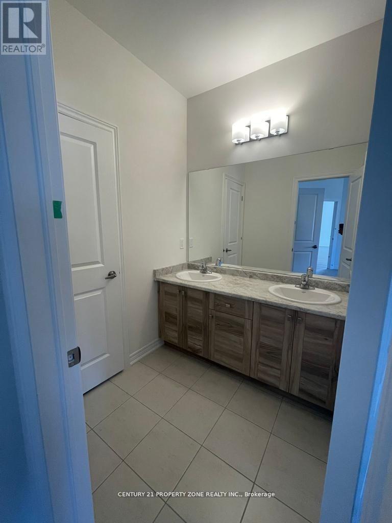 2 Bachelor Street, Brampton, Ontario  L7A 0G7 - Photo 18 - W12458877