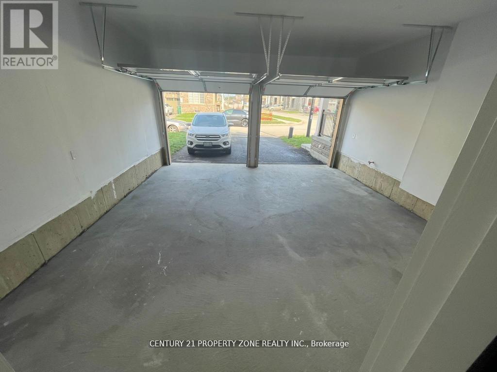 2 Bachelor Street, Brampton, Ontario  L7A 0G7 - Photo 21 - W12458877