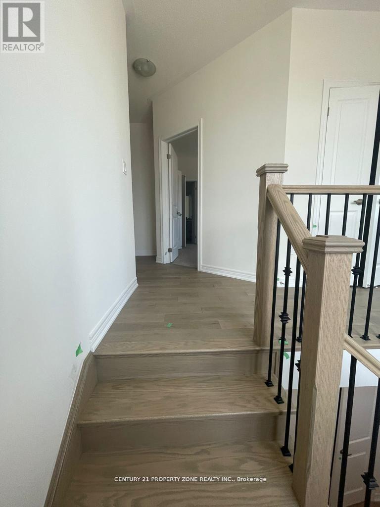 2 Bachelor Street, Brampton, Ontario  L7A 0G7 - Photo 4 - W12458877