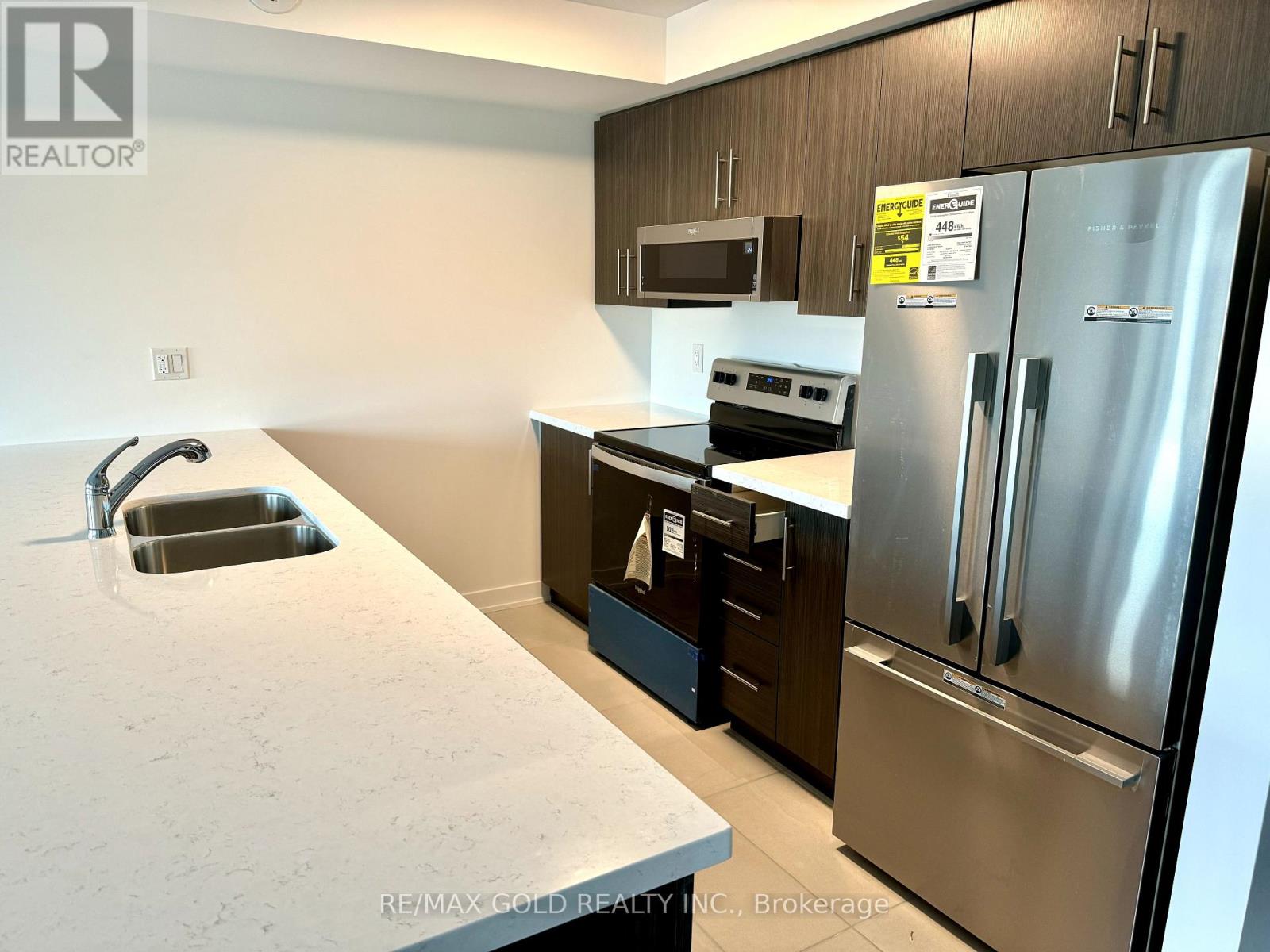 9 - 155 Veterans Drive N, Brampton, Ontario  L7A 5L2 - Photo 18 - W12458886