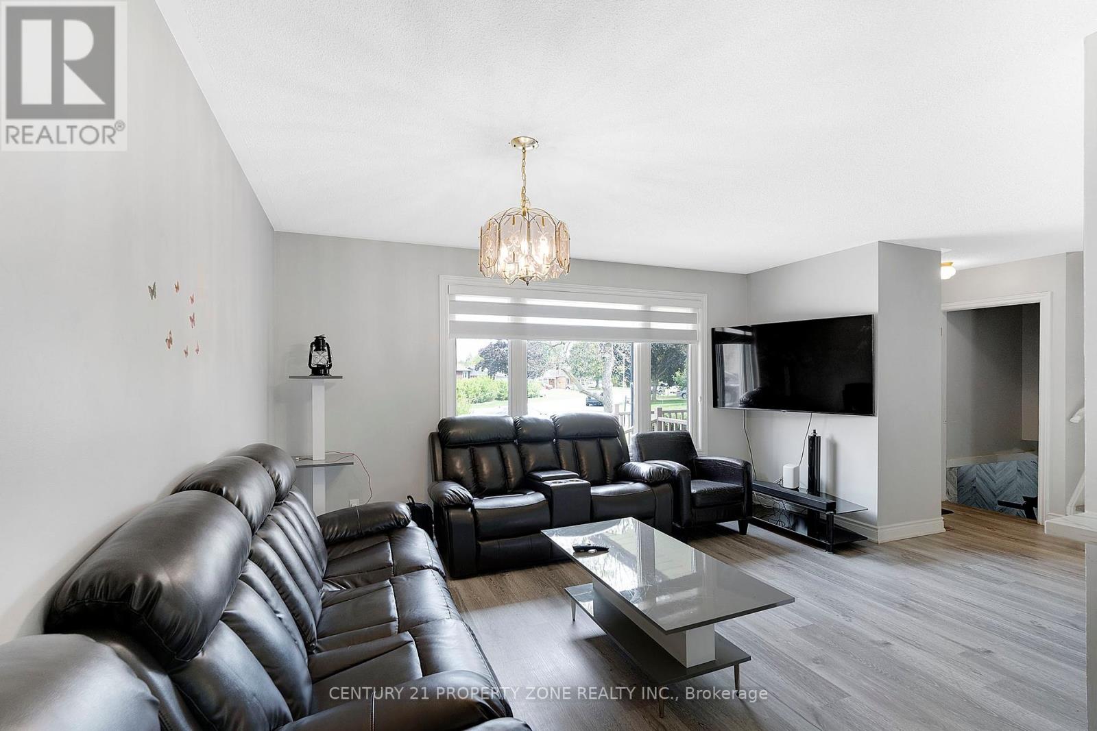 29 Finchley Crescent, Brampton, Ontario  L6T 3P5 - Photo 11 - W12458889