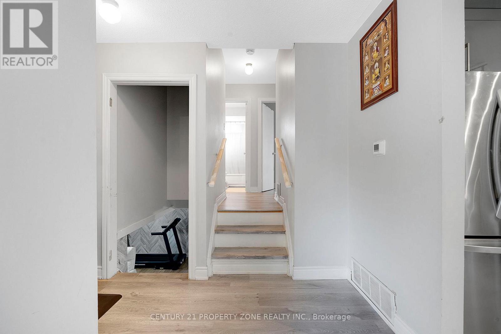 29 Finchley Crescent, Brampton, Ontario  L6T 3P5 - Photo 15 - W12458889