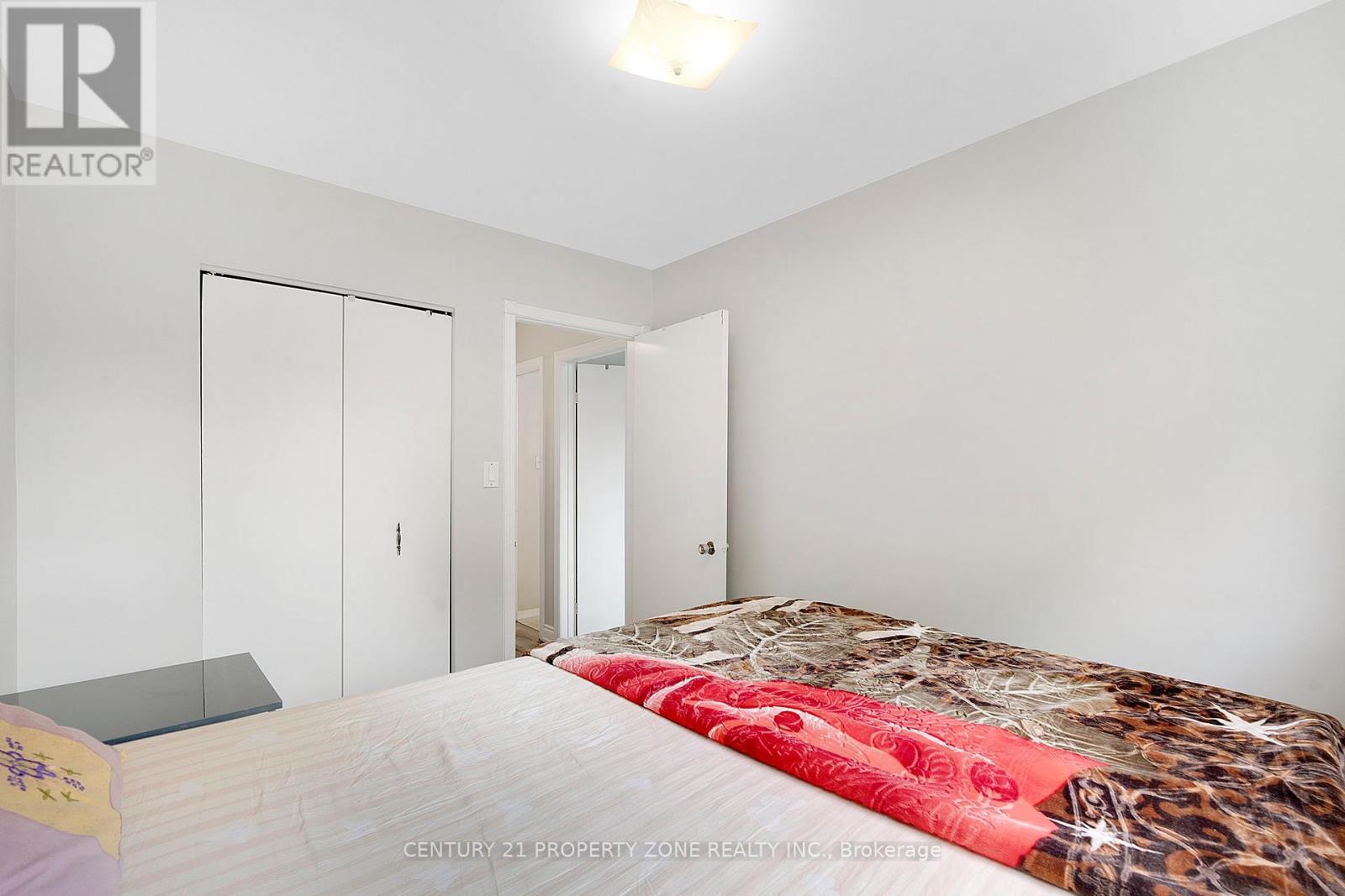 29 Finchley Crescent, Brampton, Ontario  L6T 3P5 - Photo 17 - W12458889